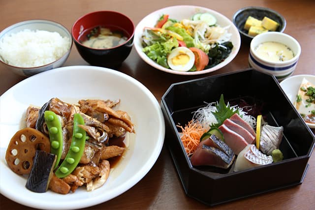 あら炊き刺身御膳